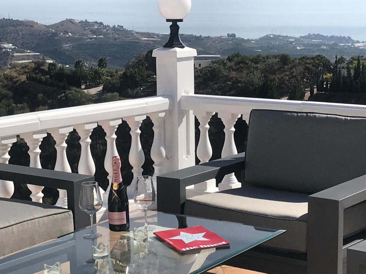 Villa Pura Vida Andalusien Algarrobo Exteriér fotografie