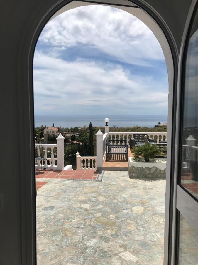 Villa Pura Vida Andalusien Algarrobo Exteriér fotografie