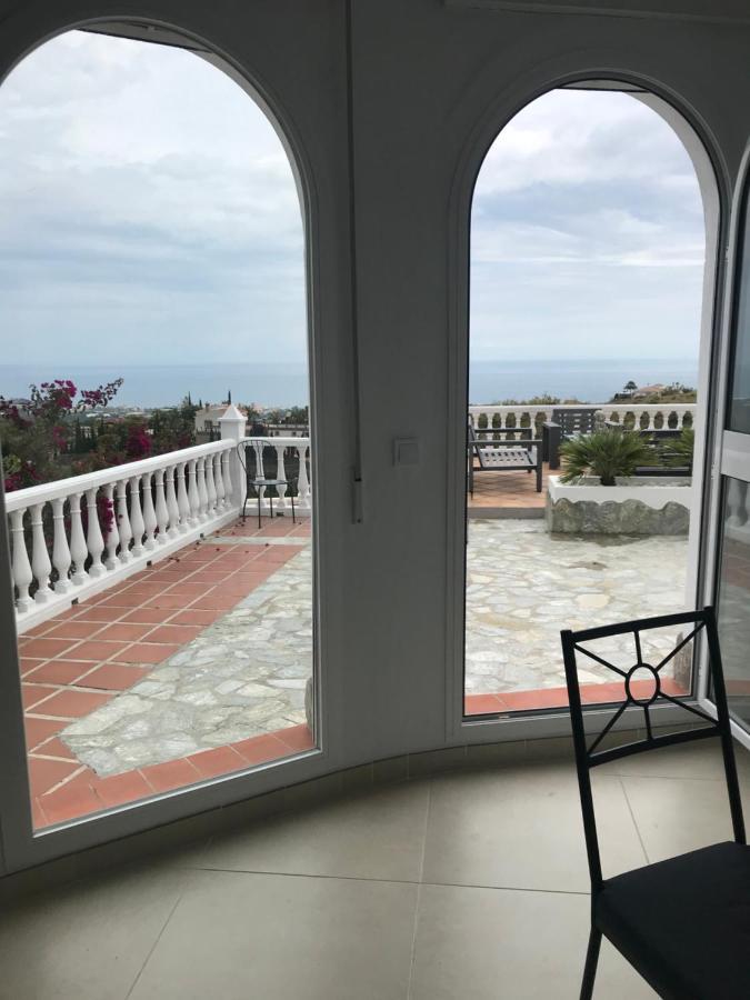 Villa Pura Vida Andalusien Algarrobo Exteriér fotografie